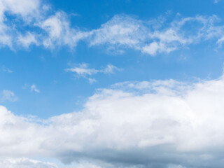 春の変わり易い天気 　青空と雲20