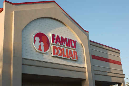 Editorial Use Only March 15, 2025. St. Petersburg, FL, USA, Family Dollar Store sign. Late afternoon sunny day. 

