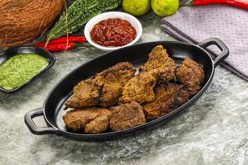 Grilled beef barbecue with spises
