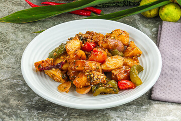 Potato with bell pepper and gravy
