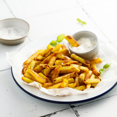 Baked kohlrabi with sauce