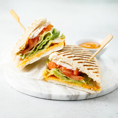 Grilled sandwich with chicken