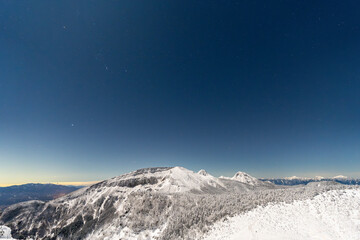 厳冬期 根石岳の夜空