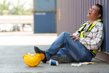 Container inspector had an accident and was injured while working at a container yard.