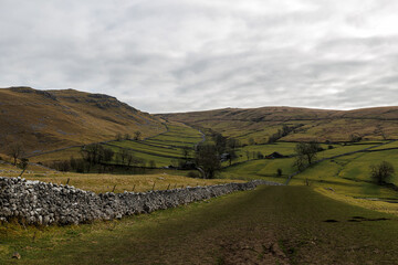 Obraz premium Malham Cove - Views while hiking, Yorkshire