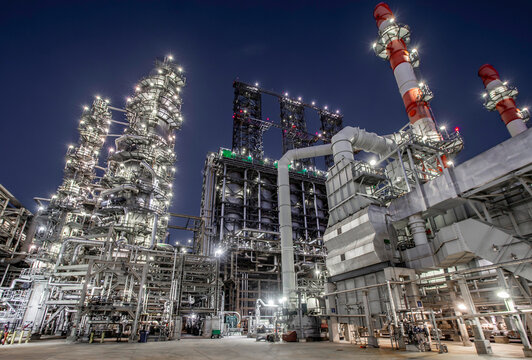 Images around a refining complex