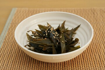 ワカメの茎の自家製「佃煮」
