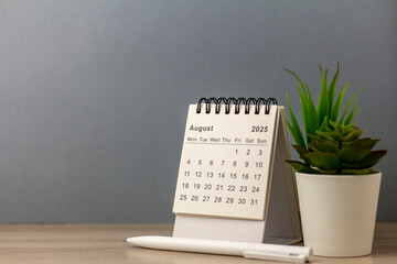 Hello August, August 2025 desk calendar for planning.
