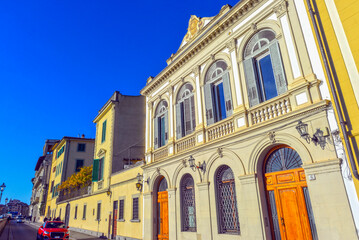 Uferstraße Lungarno delle Grazie in Florenz