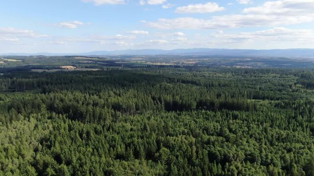 Krajobraz g&oacute;r - dron