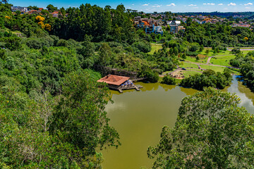 casa em um lago em Curitiba