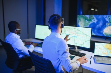 Dispatching support centers for freight transportation. Logistics and navigation of cargo delivery