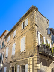  Arles Unveiled: Roaming the Charming Streets of the Old Village