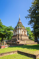 Fototapeta premium Wat Chet Yot or Wat Photharam Maha Wihan, seven pagoda temple It is a major tourist attraction in Chiang Mai, Thailand.with evening,Temple in Chiang Mai.