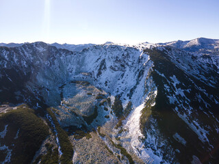 Fototapeta premium Landscape of Rila Mountain near Mechit and Popova Kapa peaks, Bulgaria