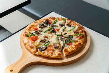 Italian food lunch pasta spaghetti pizza mozarrela restaurant menu