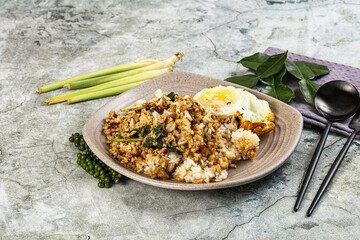 Rice with minced meat and basil