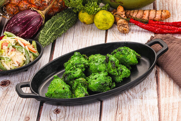 Indian green chicken mint tikka