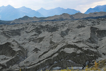 Gletschersterben in Zeiten des Klimawandels - Toteis am Root Gletscher, Alaska