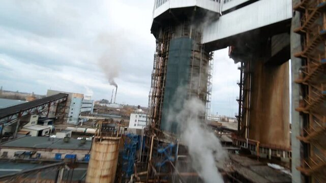 Exploring the Azot ammonia plant through an fpv drone flight showcasing chemical production facilities