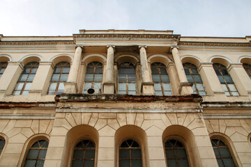 Obraz premium facade of an old building in the old town istanbul