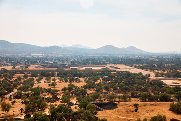 Mexiko &ndash; Ausblick von den Pyramiden auf das Tal von Teotihuac&aacute;n
