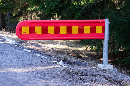 Road barrier