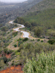 Carretera de curvas de montaña