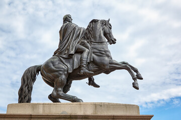 Equestrian statue of Duke of Wellington near the National Archives of Scotland. Edinburgh. Scotland