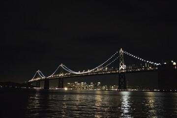 Fototapeta premium Iconic Bridge at Night