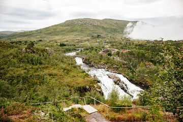 V&oslash;ringsfossen wodospad w Norwegii