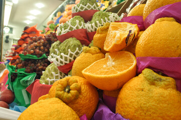 fruit and vegetable market