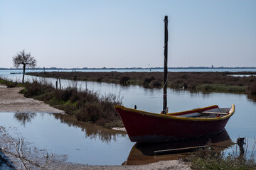 Obraz premium boat on the river