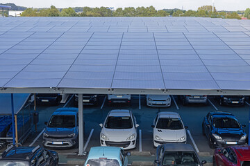 Installation de panneaux photovoltaïque en couverture d'un parking	
