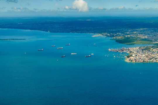 Fototapeta Aerial view of the Zanzibar city, capital of Zanzibar island (Unguja), Tanzania