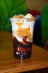 Copo de Açai com Morango e Recheio