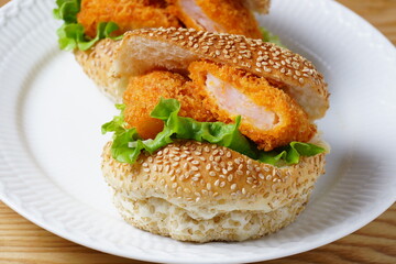 エビカツバーガー