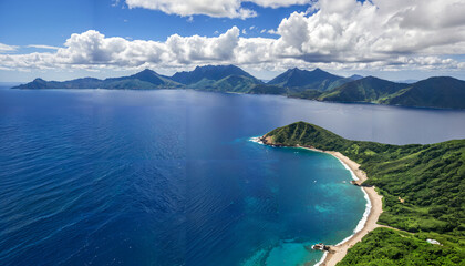 Fototapeta premium Paysage côtier sous un ciel nuageux