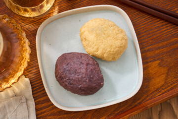 おはぎ – あんこときな粉の伝統的な和菓子