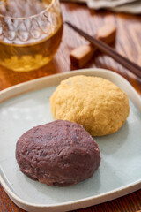 おはぎ – あんこときな粉の伝統的な和菓子