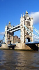 Obraz premium Tower Bridge, London, River Thames, Architecture, Landmark, Skyline, Tourist Destination, Historical