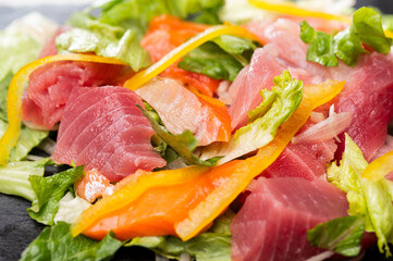 おいしい刺身盛り合わせ　カルパッチョ