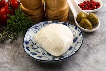 Gurmet organic mozzatla dairy cheese
