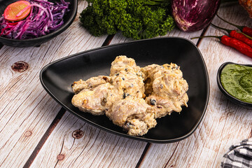 Chicken tikka with cream sauce