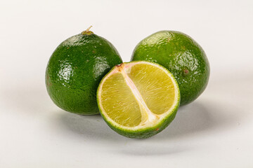 Ripe ggeen juicy lime heap