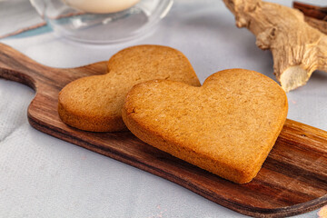 Sweet ginger cookies for snack