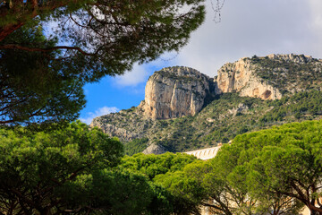 Fototapeta premium Tete de chien mountain at Monaco, view from the Palace.