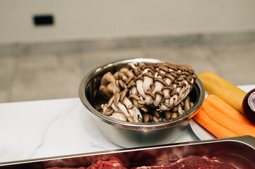 Oyster mushrooms in a bowl