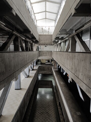 Obraz premium Empty and deserted high-rise building interior from above