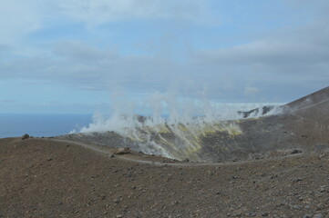 Sicilia,isola di Vulcano il cratere © MariaPatrizia